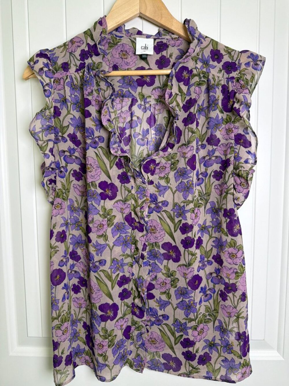 CAbi Trifle Top Sleeveless Floral Ruffle Blouse M Vivid Purple & Lilac Sheer